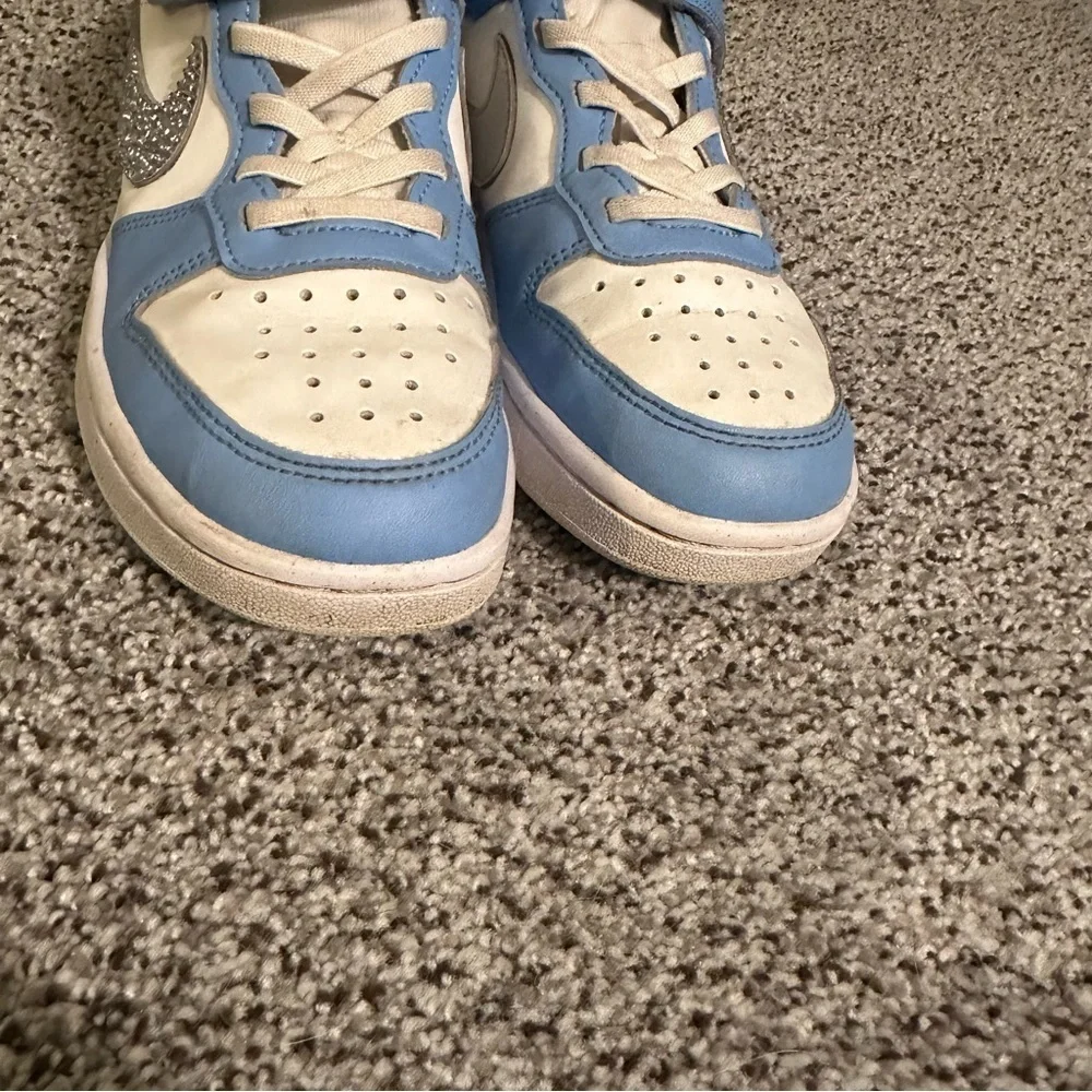 Big Kids NIKE COURT 2.5 Blue White Sneakers Bling Swoosh Logo Crystals